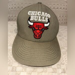NBA Ultra Game Chicago Bulls Hat Cap Hard Logo‎ Adjustable Snapback